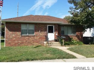 817 N Charles St, Belleville, IL 62220