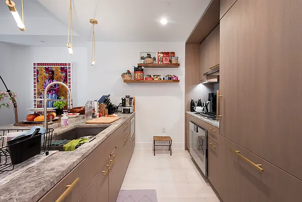 Rented by R New York | media 11