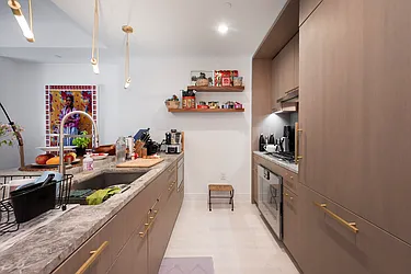 Rented by R New York