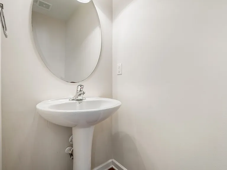 100 Stratford Lakes Dr #265 — Photo 16