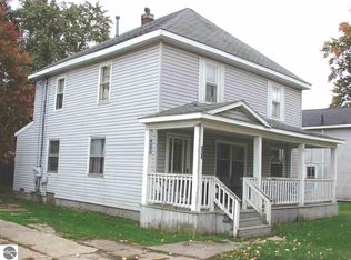 131 2nd St, Breckenridge, MI 48615