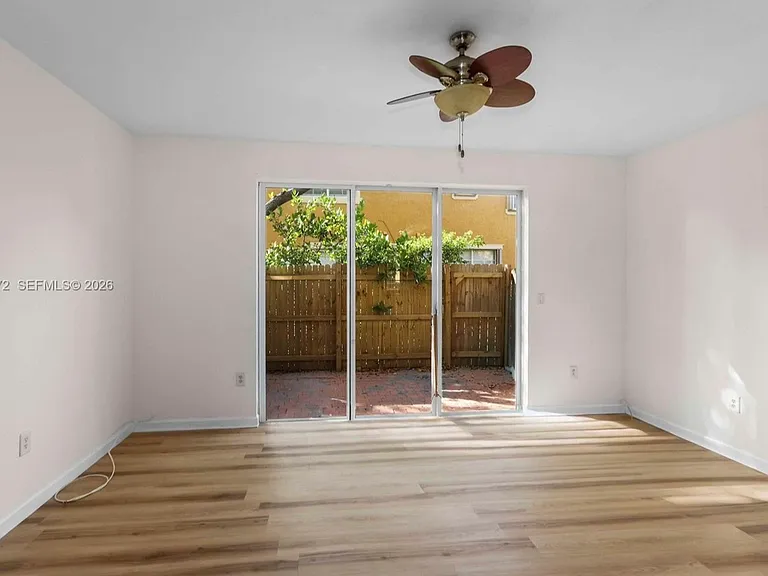9343 SW 227th St #5-21 — Photo 7
