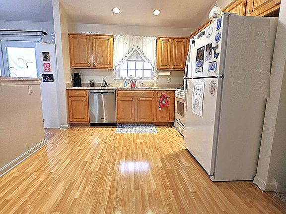 5th image of 1114 Kent Dr
