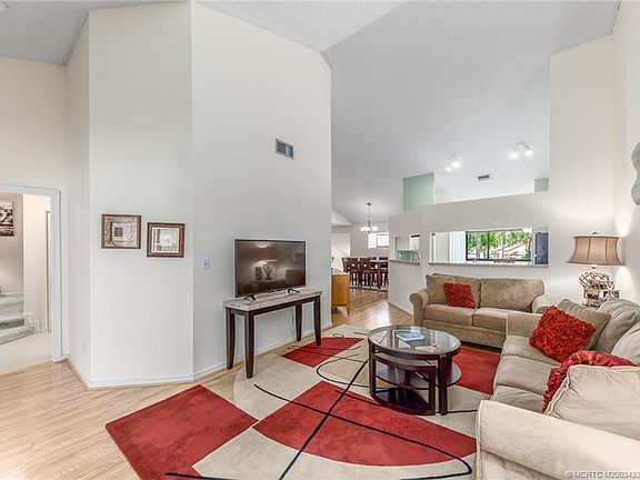 5th image of 203 Sea Oats Dr APT H