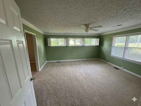 5th image of 9510 Commerce Rd