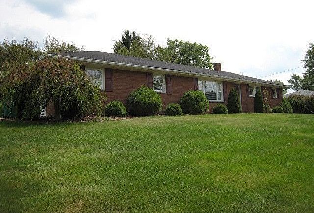 1st image of 49369 S Meadowbrook Cir