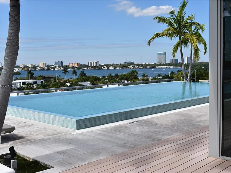 9940 W Bay Harbor Dr #6D — Photo 31