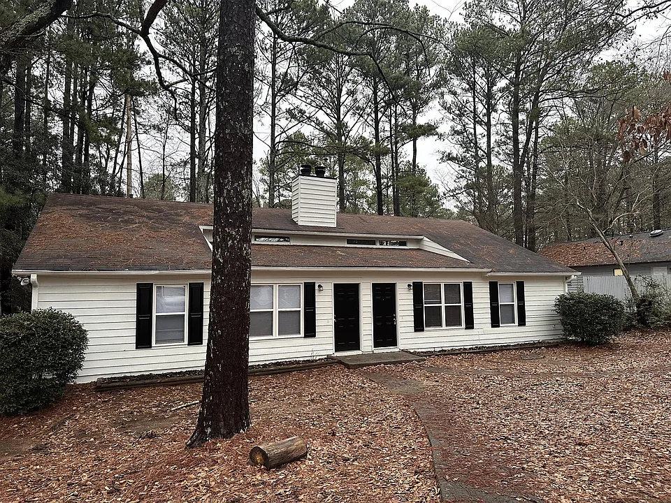 4106 Hawthorne Cir SE