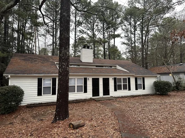 4106 Hawthorne Cir SE, Smyrna, GA 30080