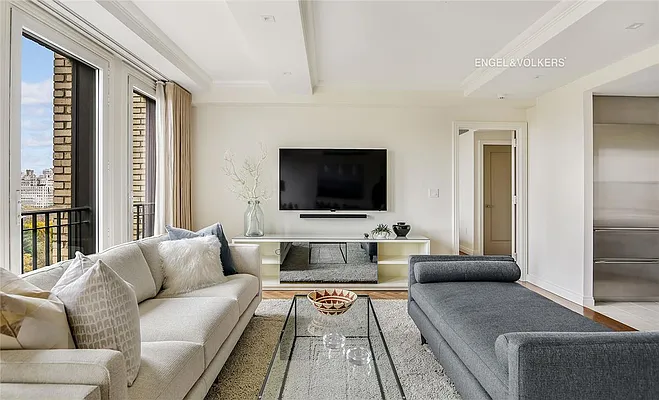 Rented by Engel & Völkers New York City | media 2