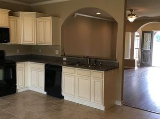 201 Crossing Pl, Bryant, AR 72022