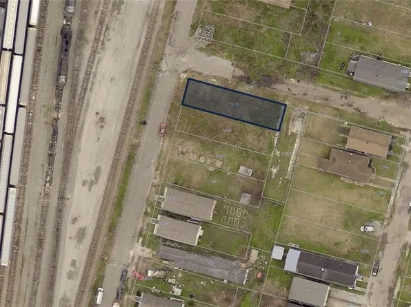 1941 Montegut St, New Orleans, LA 70117