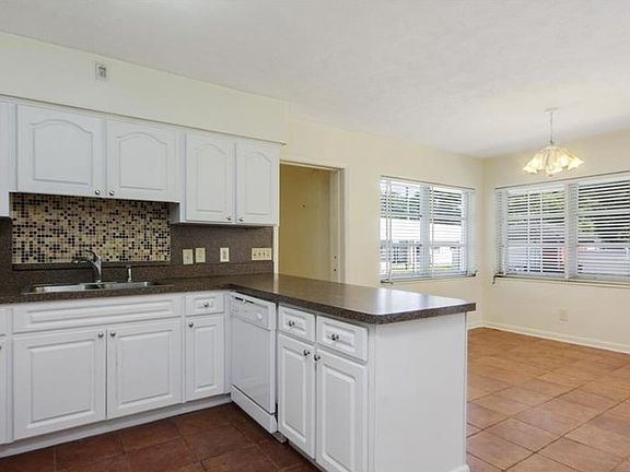 5th image of 4701 N Boulevard St