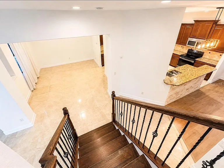 10359 Henbury St — Photo 47