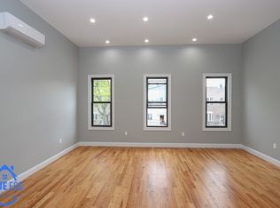 289 Hemlock St #2RR, Brooklyn, NY 11208