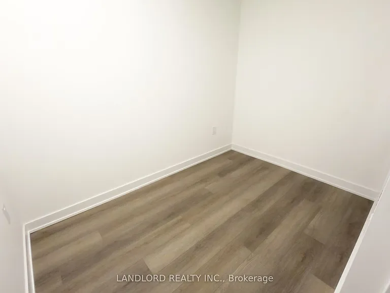 9 Tecumseth St #501 — Photo 22