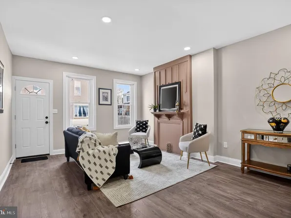 2014 Moore St, Philadelphia, PA 19145