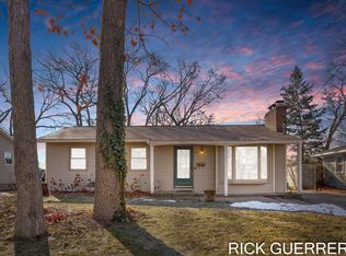 1512 Oakcrest St SW, Wyoming, MI 49509