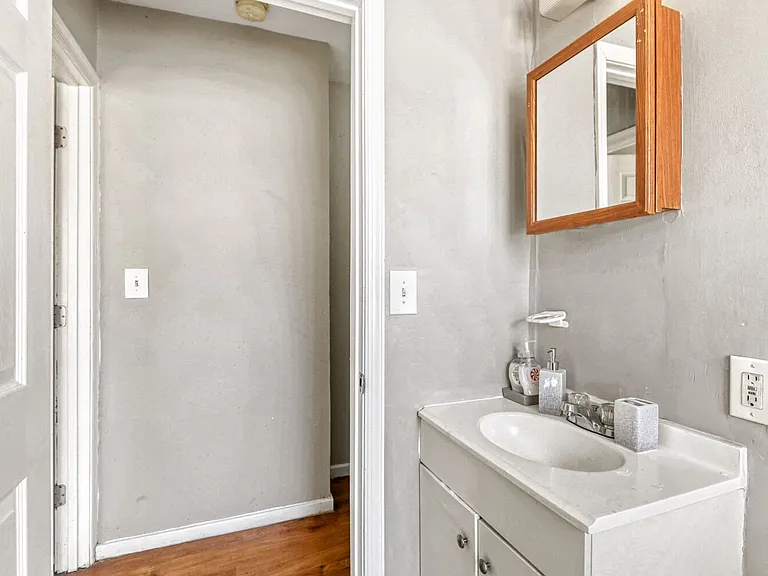 400 N Rose St #1 — Photo 7