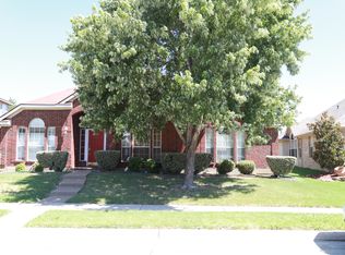 5728 Glenview Ln, The Colony, TX 75056