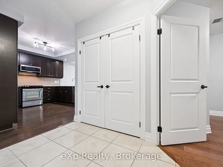 160 Macdonell St #308 — Photo 9