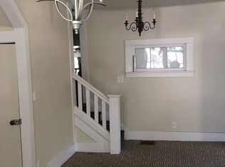 729 Walnut St, Carthage, IL 62321