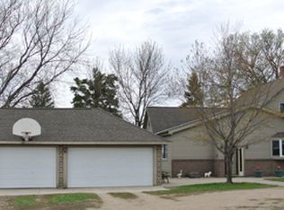 66686 County Road 27, Fairfax, MN 55332