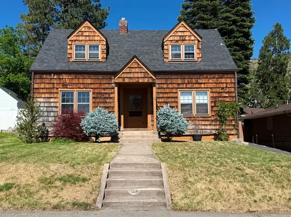 1527 Pacific Ter, Klamath Falls, OR 97601