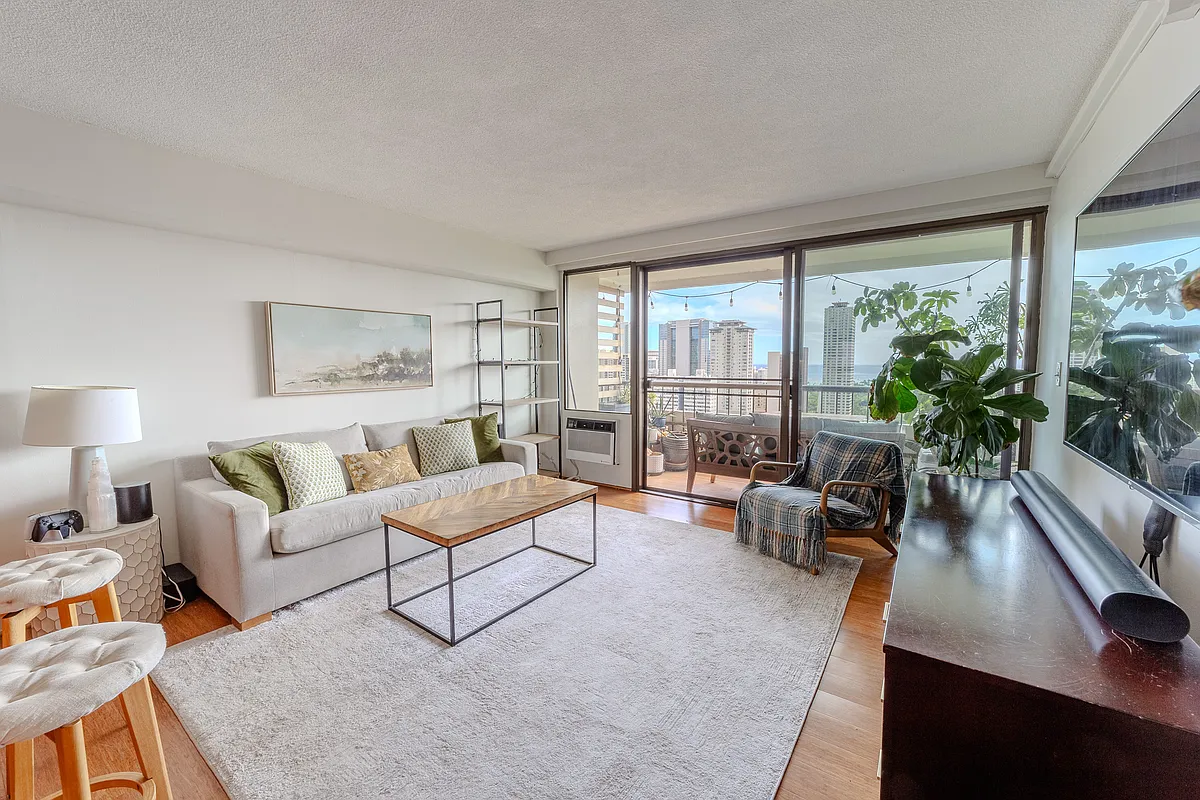 Building Photo - 2333 Kapiolani Blvd #2309