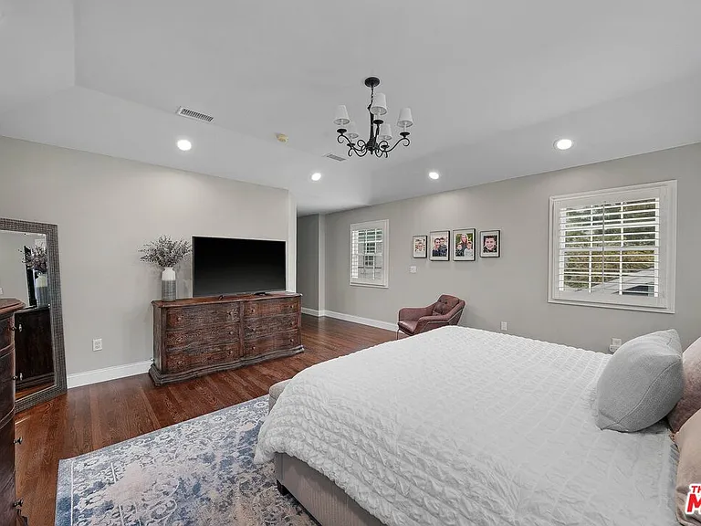 15434 Sutton St — Photo 26