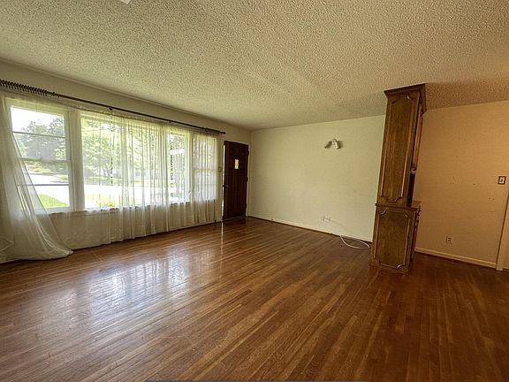 5th image of 1718 Dartmouth Ave