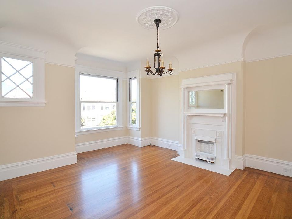 1st image of 138 7th Ave