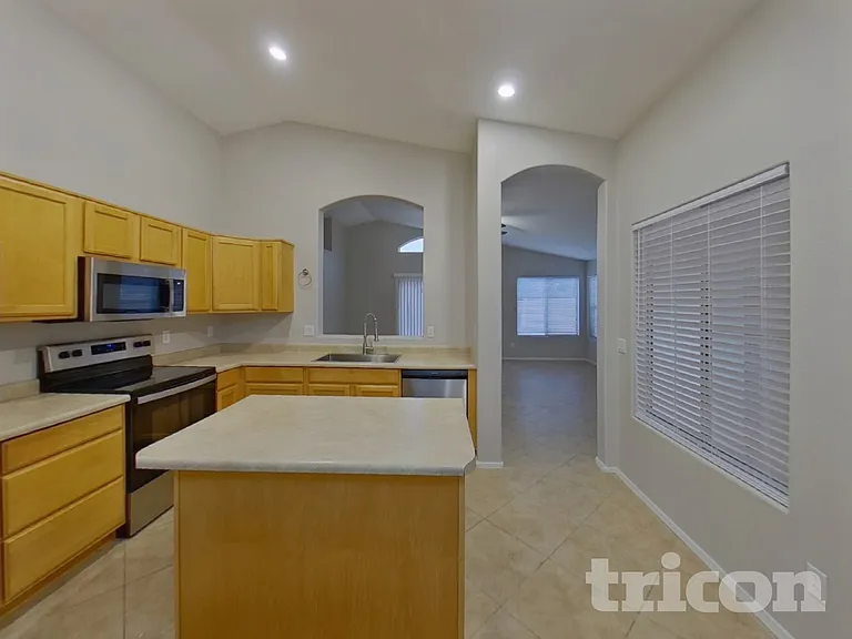 1612 E Barbarita Ave — Photo 6