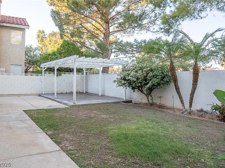 7608 Botany Bay Dr — Photo 17