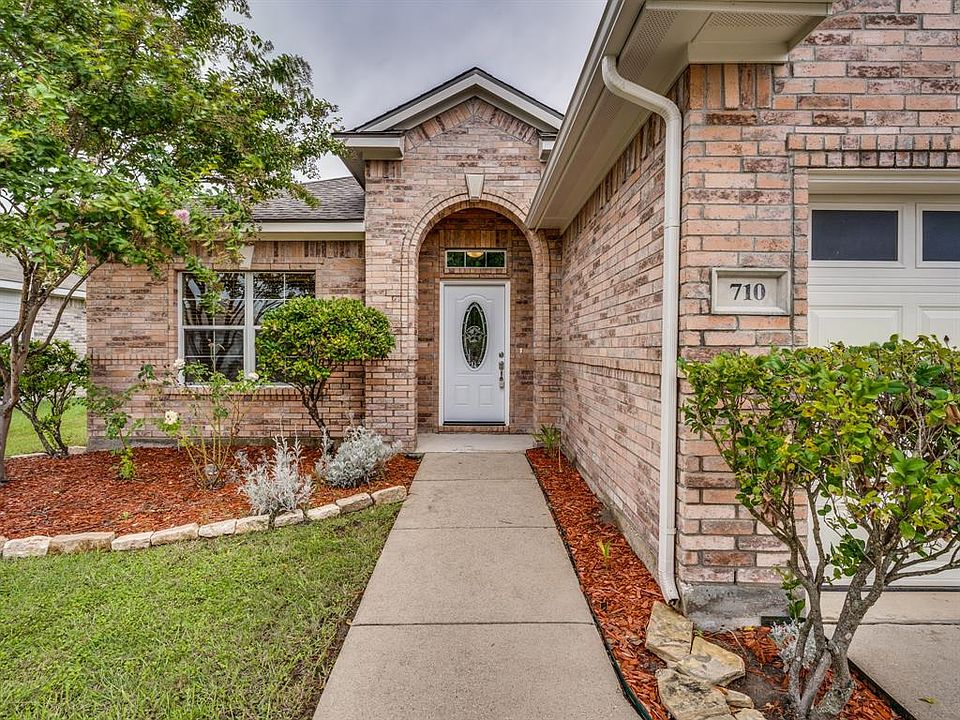 1st image of 710 Jennie Marie Cir
