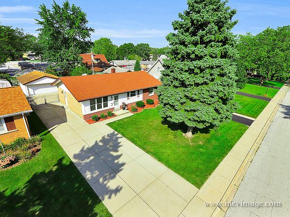 3rd image of 5242 Arbor Ln