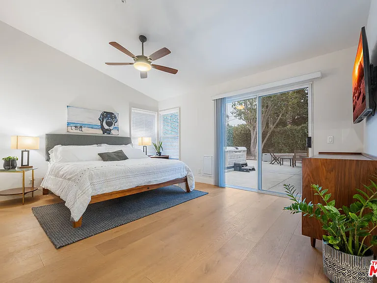 1220 Dincara Rd — Photo 7