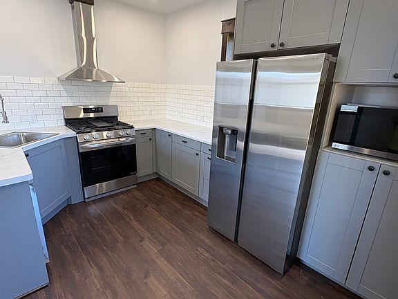 3rd image of 4225 7th Ave #4