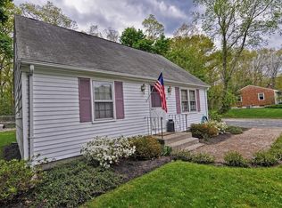 45 Edgecliff Ave, Attleboro, MA 02703