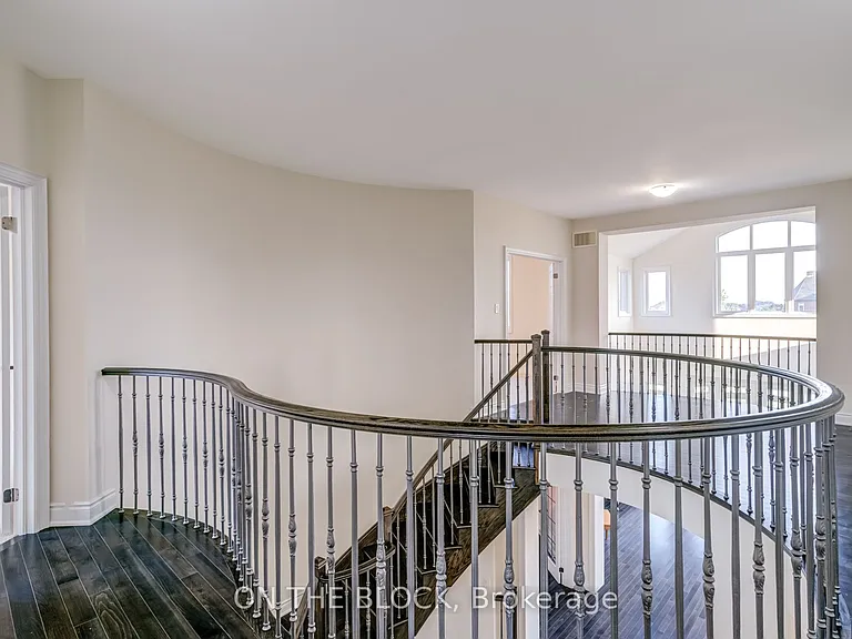 24 Whitewood Dr — Photo 13