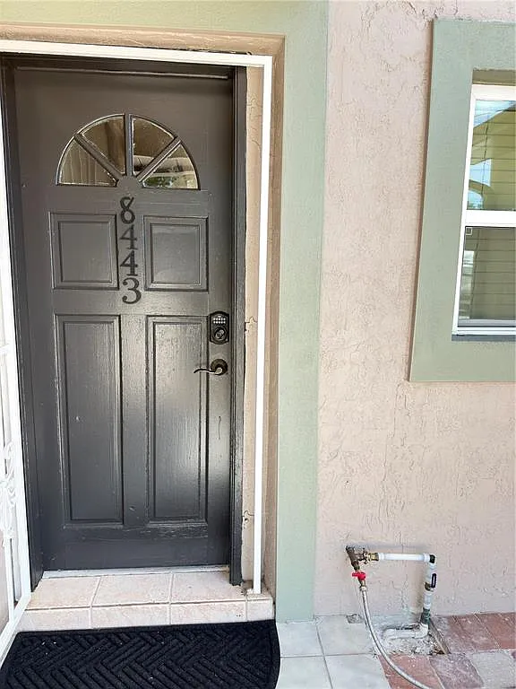 3 bed, 3.0 bath, 1351 sqft, $2,225 — Photo 2