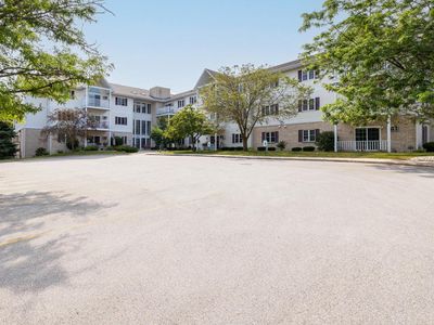 715 Canterberry COURT #304, West Bend, WI, 53090