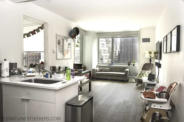 Rented by Nest Seekers International | media 31