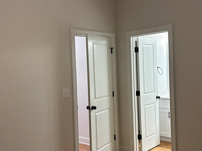 4817 Victoria Ave — Photo 30