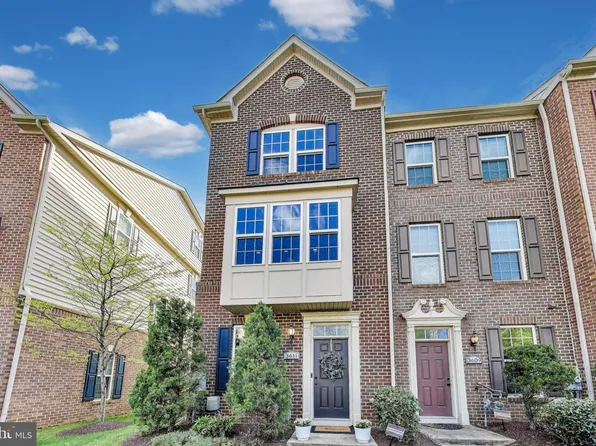 3611 Commodore Joshua Barney Dr NE, Washington, DC 20018
