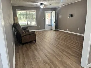 2 bed, 1223 sqft, $1,550 — Photo 3