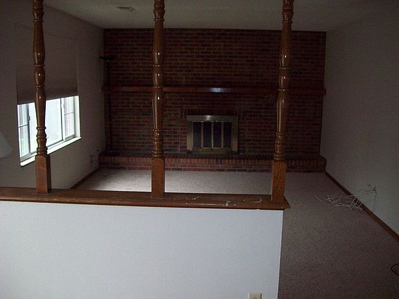 Family Room (new carpet)