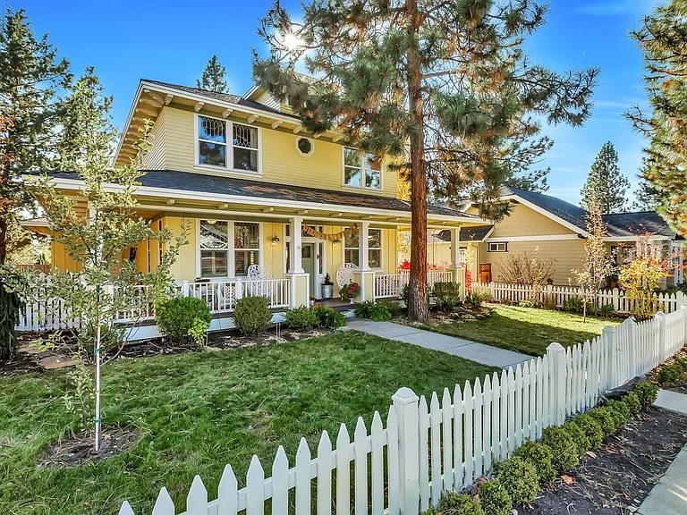 2473 NW Sacagawea Ln — Photo 21