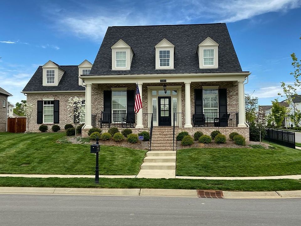 2nd image of 676 Vickery Park Dr