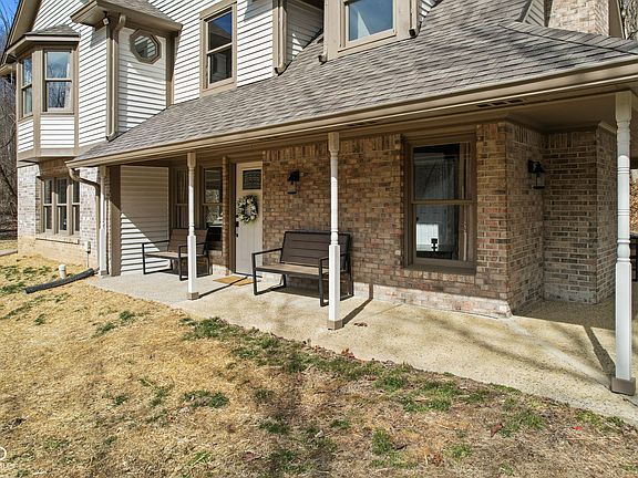 3rd image of 760 Baker Rd